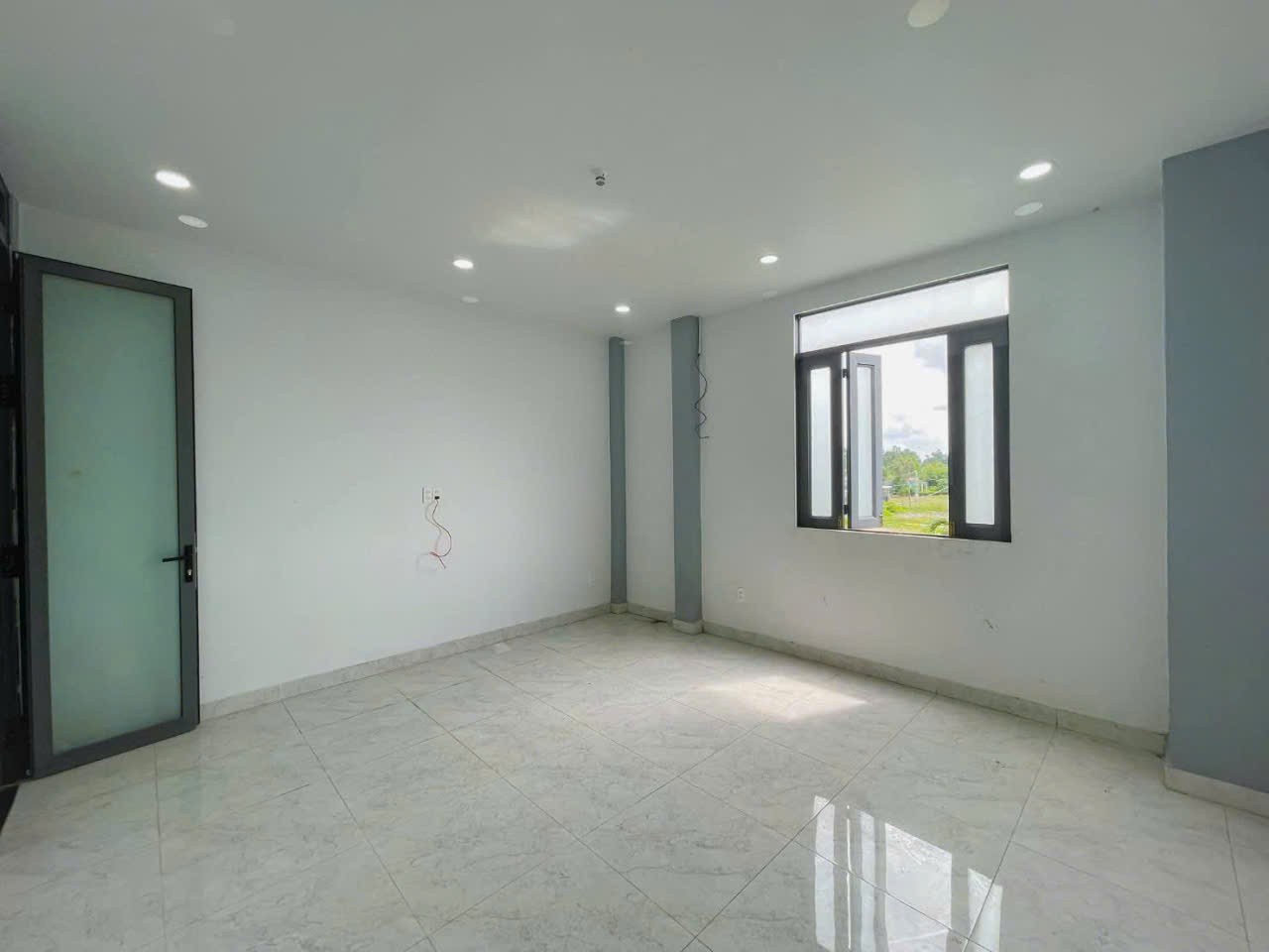 Bán nhà mặt tiền tỉnh lộ 835C , xã Phước Lợi dt 180m2 , 1 lầu , 2pn,2wc giá 2,85 tỷ 3