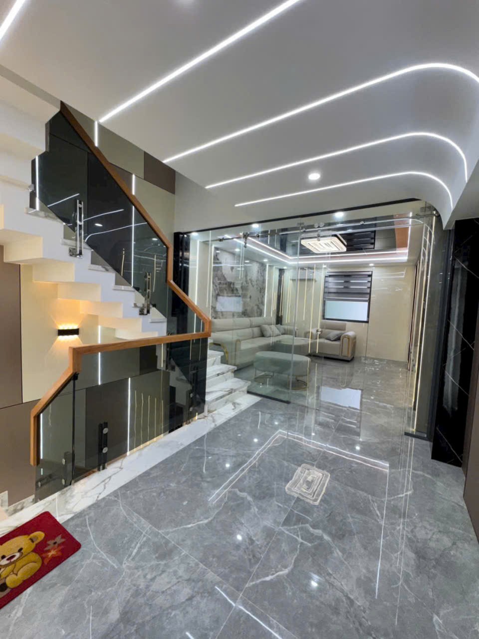 Bán nhà mới xây hẻm đường số 2, Bình Hưng Hòa B dt 60m2, 3 lầu  ,5pn , 5wc giá 6,6 tỷ 6