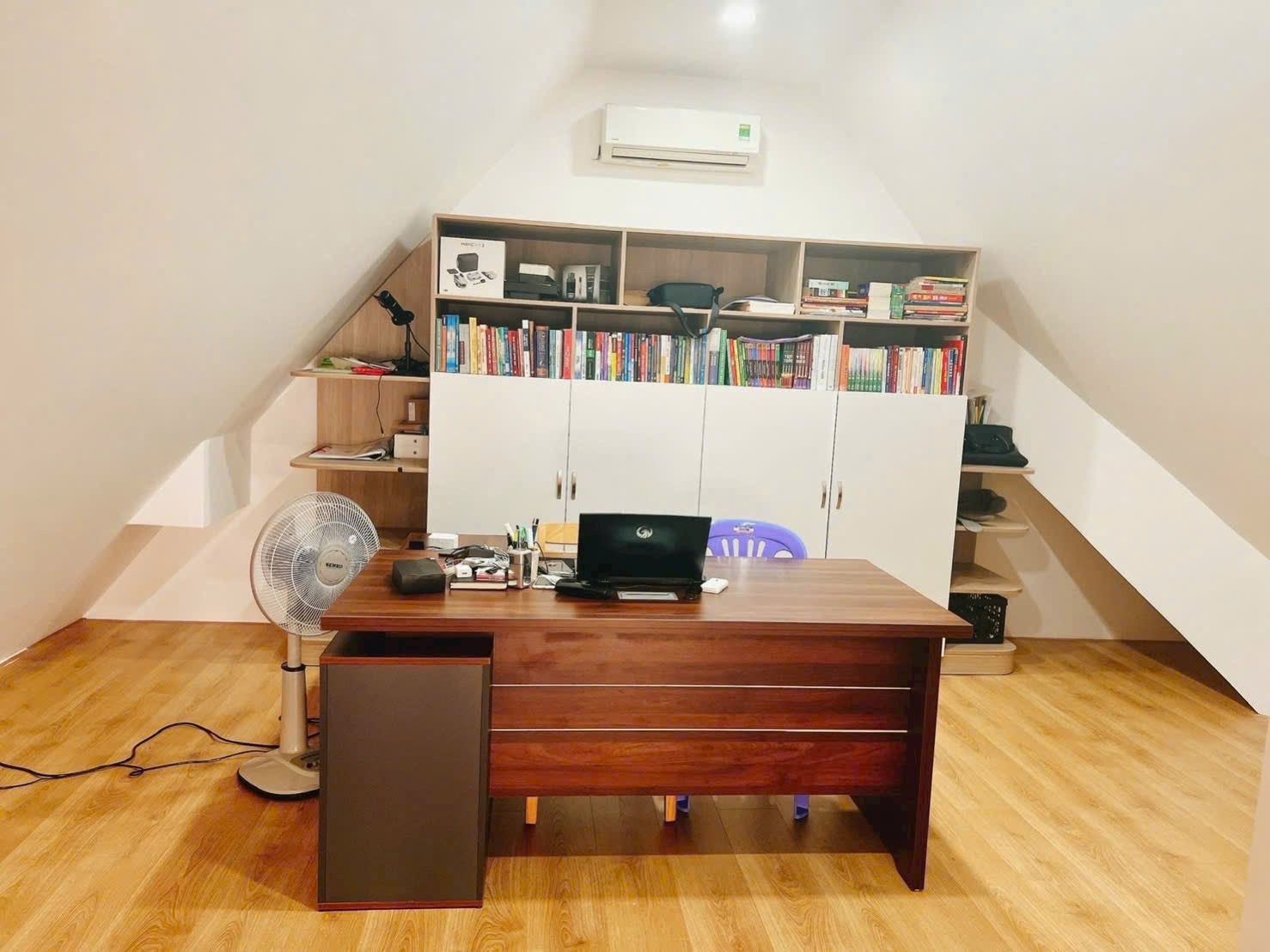 Cần bán Nhà mặt tiền Phường Phước Long B, Quận 9, Diện tích 172m², Giá 8.5 Tỷ