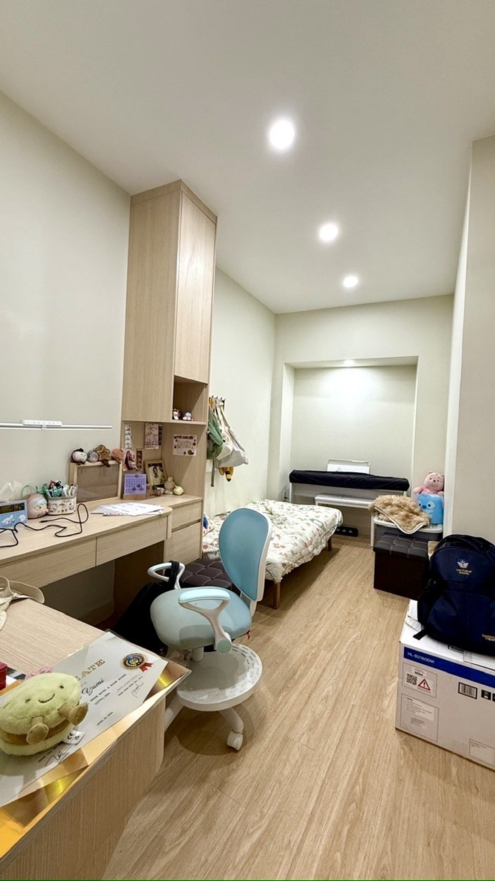 BÁN NHÀ MẶT TIỀN XE HƠI ĐẬU CỬA Đ.ĐOÀN VĂN BƠ- NGAY PHỐ ẨM THỰC VĨNH KHÁNH- GIAO THƯƠNG TÔN ĐẢN - 5
