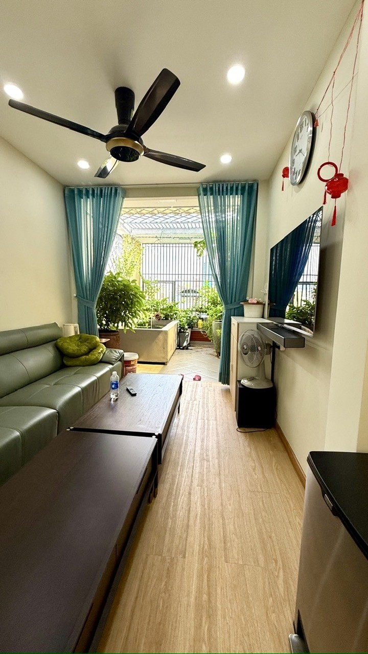 BÁN NHÀ MẶT TIỀN XE HƠI ĐẬU CỬA Đ.ĐOÀN VĂN BƠ- NGAY PHỐ ẨM THỰC VĨNH KHÁNH- GIAO THƯƠNG TÔN ĐẢN - 4