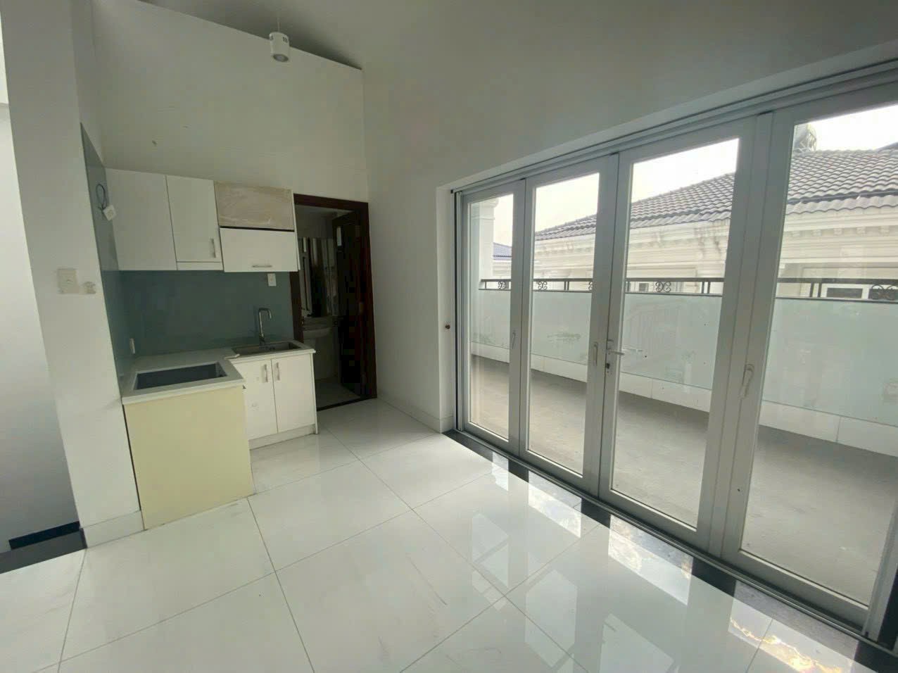 Cho thuê Nhà mặt tiền Quận 7, Hồ Chí Minh, Diện tích 120m², Giá 050 Triệu/tháng 3
