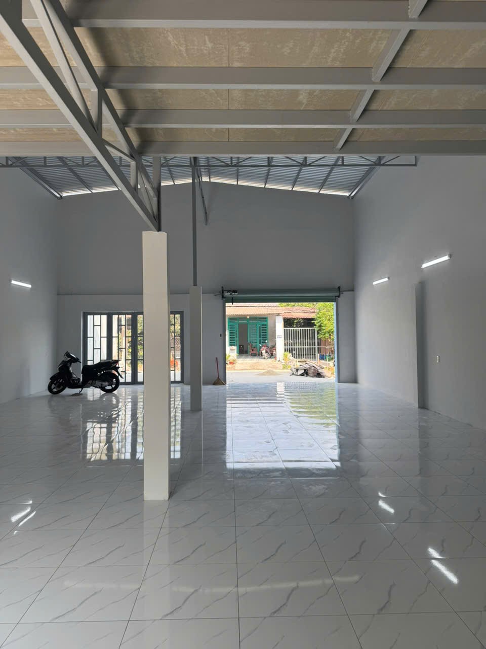 Bán nhà kho đường beton xe tải xã Vĩnh Lộc B, Bình Chánh dt 261m2 ( 214m2 thổ) giá 8 tỷ 4