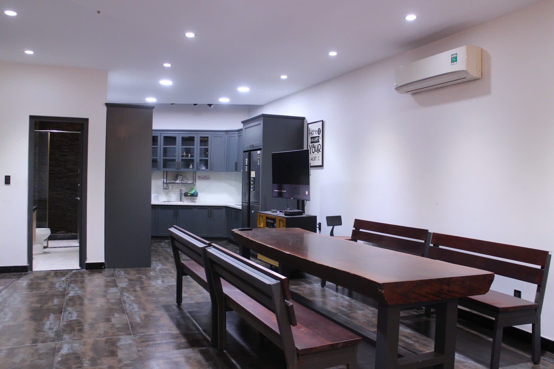 Cho thuê Nhà mặt tiền Phường Long Trường, Quận 9, Diện tích 2000m², Giá 130 Triệu/tháng 3