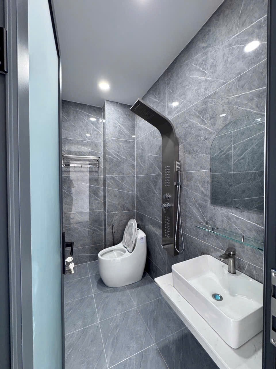Bán nhà hẻm đường số 3, Bình Hưng Hòa dt 52m2 , 3 lầu 4pn,5wc giá 6,35 tỷ 13