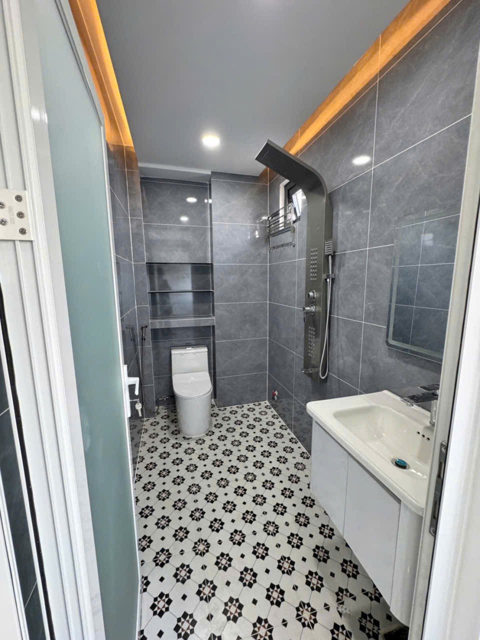 Bán nhà hẻm đường số 3, Bình Hưng Hòa , dt 85,5m2 , 4 lầu , 5pn,5wc giá 8,3 tỷ 16