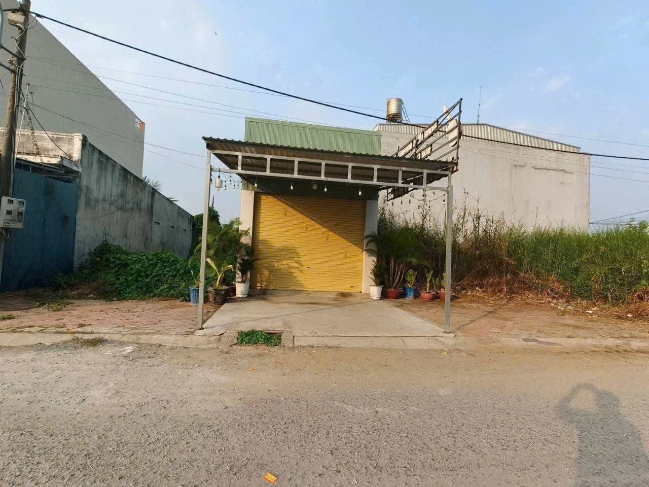 Bán nhà cấp 4 KDC Gò đen, vị trí kinh doanh đắc địa dt 142m2 full thổ giá 3,3 tỷ 3