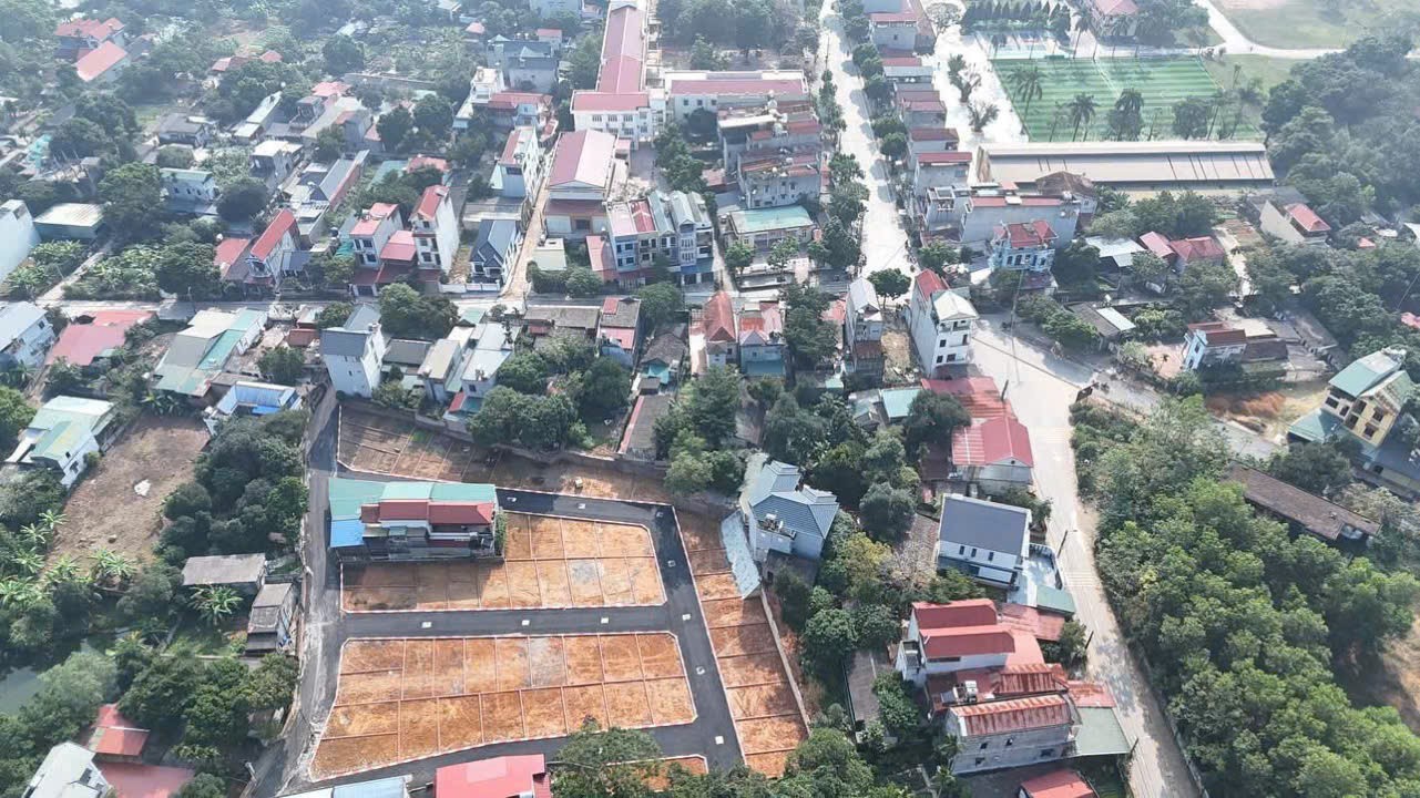 Đất Hòa Lạc 100m2 full thổ hàng F0 nhỉnh 2 tỷ phù hợp đầu tư kinh doanh đón đầu cực hiếm 5