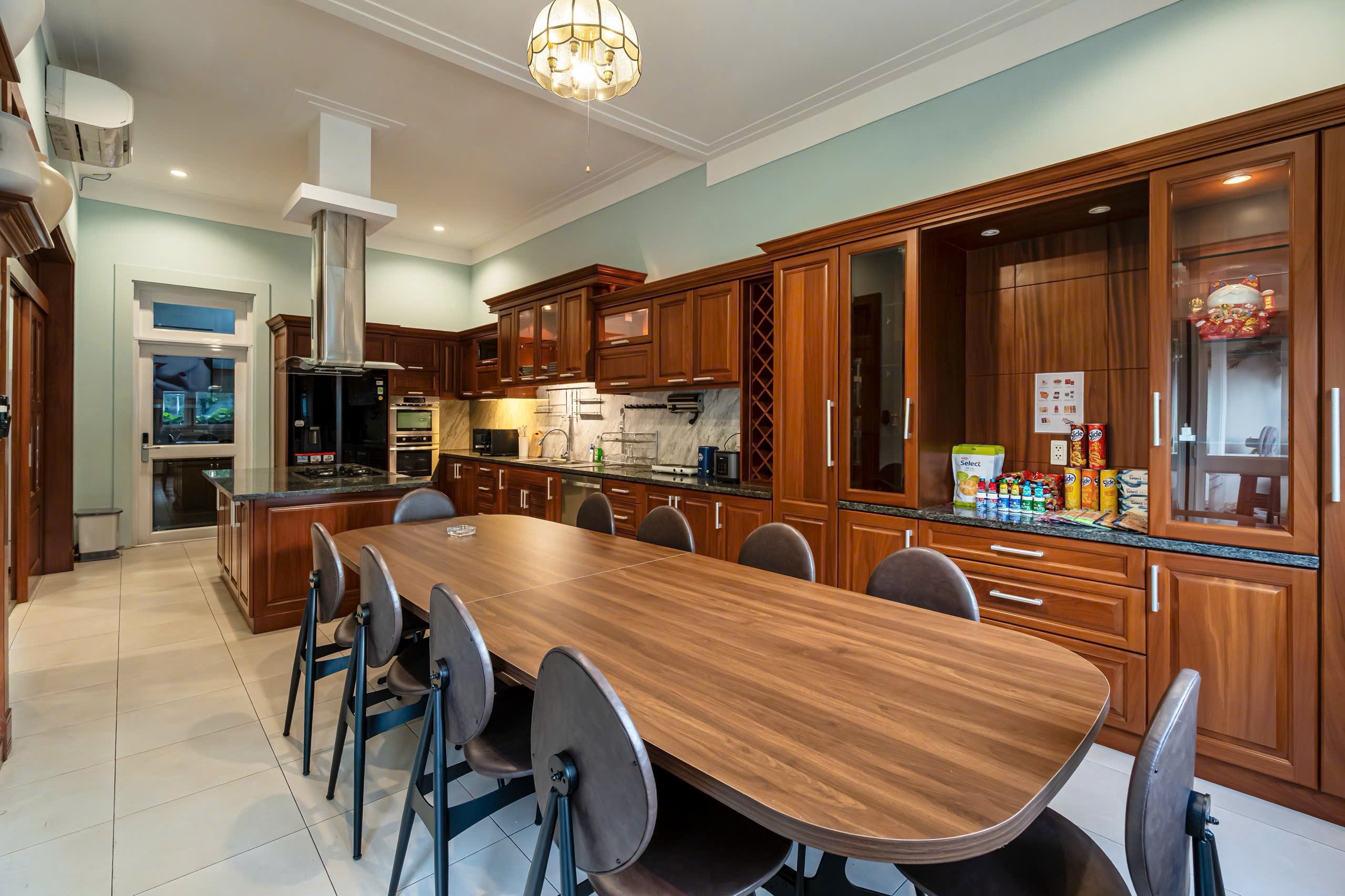Cho thuê Biệt thự Phường Cát Lái, Quận 2, Diện tích 200m², Giá Thương lượng 6