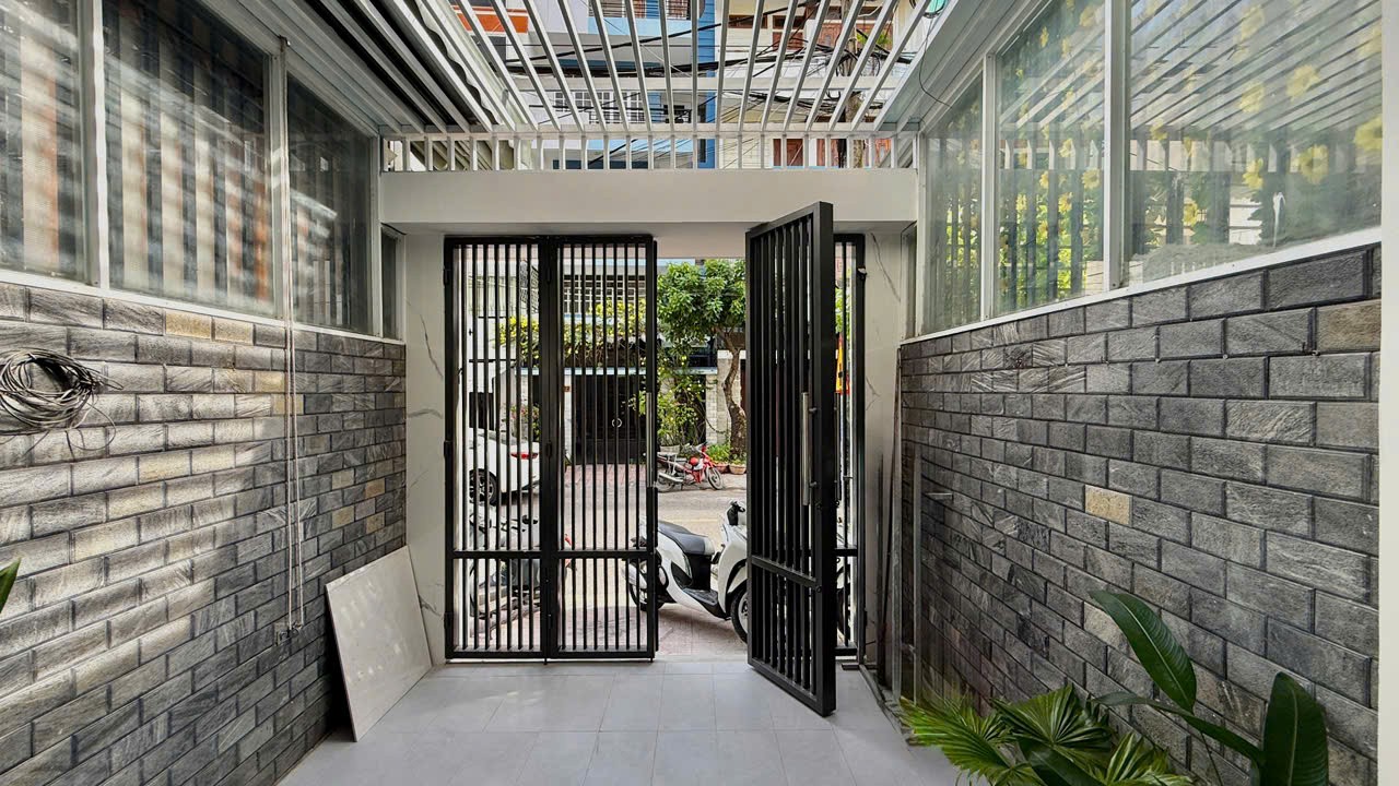 NHÀ NGAY KHU BÀN CỜ MẶT TIỀN VÕ TRỨ VỪA Ở VỪA KINH DOANH, TTTP NHA TRANG. 3