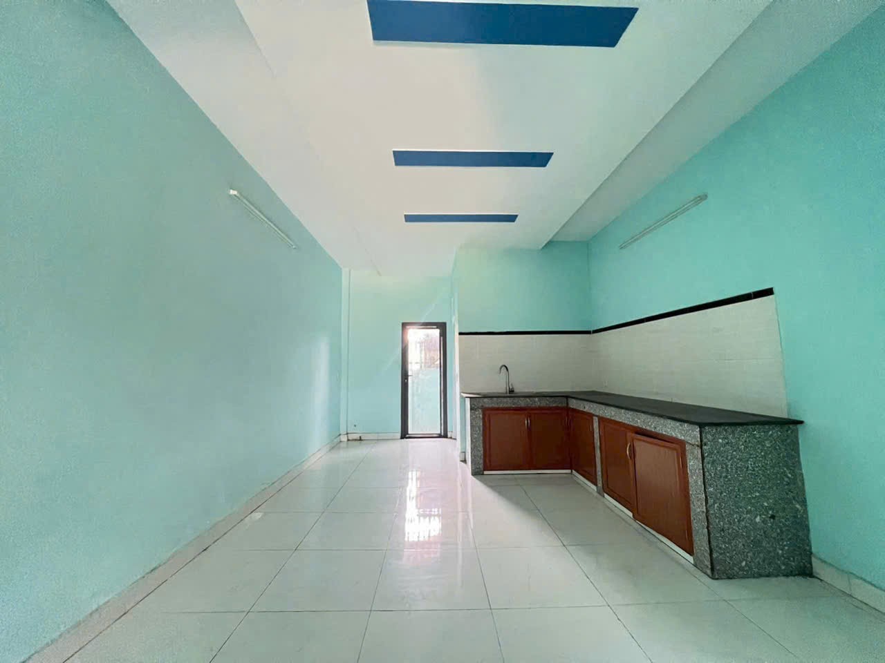 Bán nhà hẻm Đức Hòa Đông dt 85m2 full thổ , 1 lầu ,2pn,2wc giá 1,2 tỷ 5