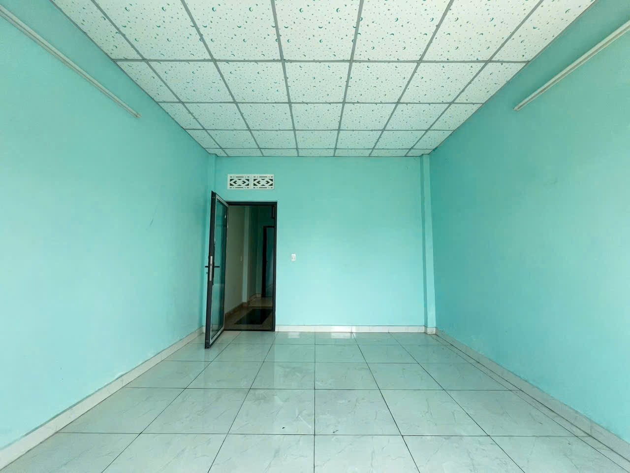 Bán nhà hẻm Đức Hòa Đông dt 85m2 full thổ , 1 lầu ,2pn,2wc giá 1,2 tỷ 6