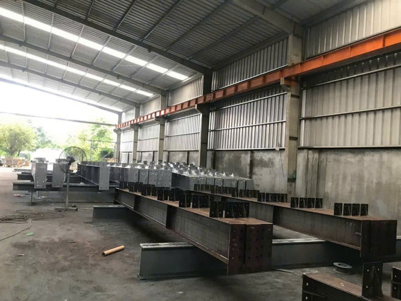 Bán nhà xưởng Đức Hòa Thượng tdt 3000m2 ( 300m3 thổ , dtxd 2000m2 ) hẻm beton cont 40f giá 23,5 tỷ 2