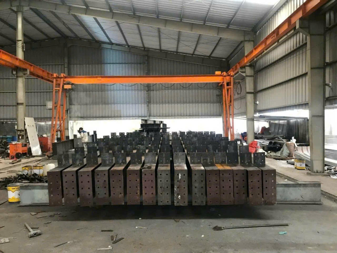 Bán nhà xưởng Đức Hòa Thượng tdt 3000m2 ( 300m3 thổ , dtxd 2000m2 ) hẻm beton cont 40f giá 23,5 tỷ 3
