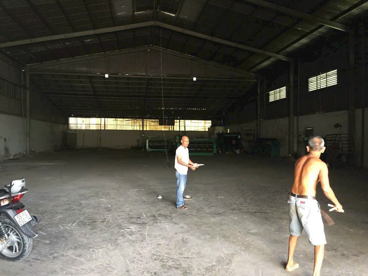 Bán nhà kho mt Thanh Niên, xã Phạm Văn Hai dt 706m2 full thổ giá 16,5 tỷ 3