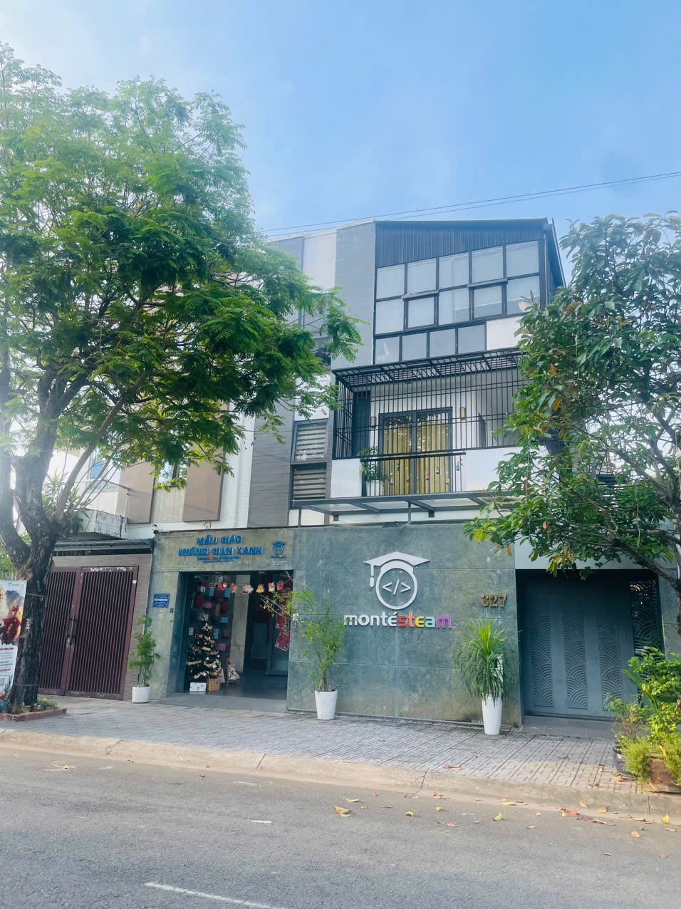 Cần bán Nhà mặt tiền Phường Phước Long B, Quận 9, Diện tích 177m², Giá 21 Tỷ 13