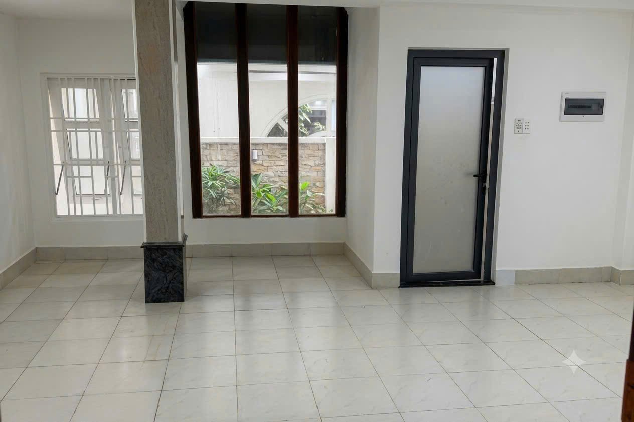 Cho thuê Biệt thự Phường An Khánh, Quận 2, Diện tích 380m², Giá Thương lượng