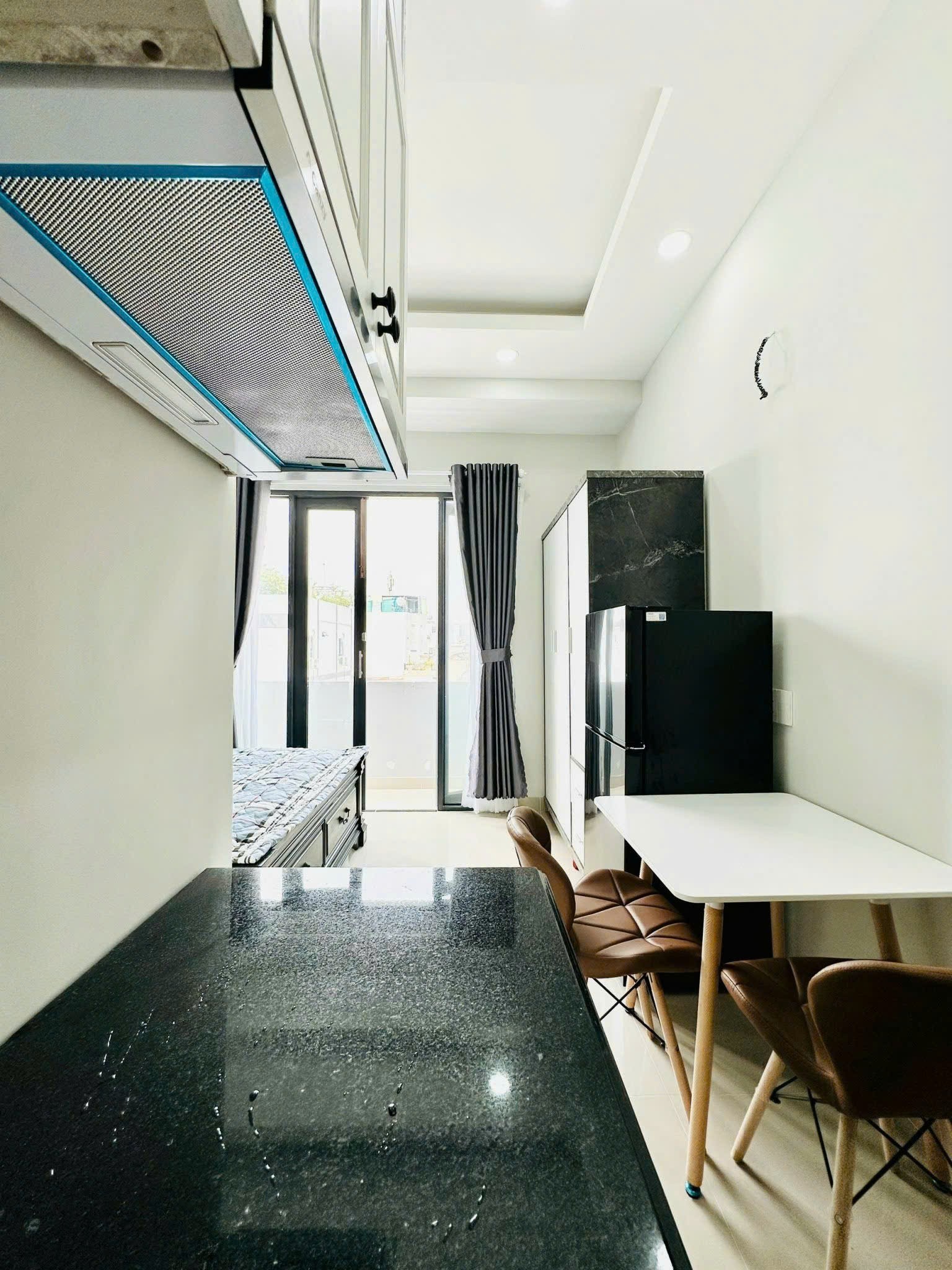Tòa CHDV Nơ Trang Long gần chợ Bà Chiểu Phan đăng Lưu. 5 tầng 540m2 sàn 4