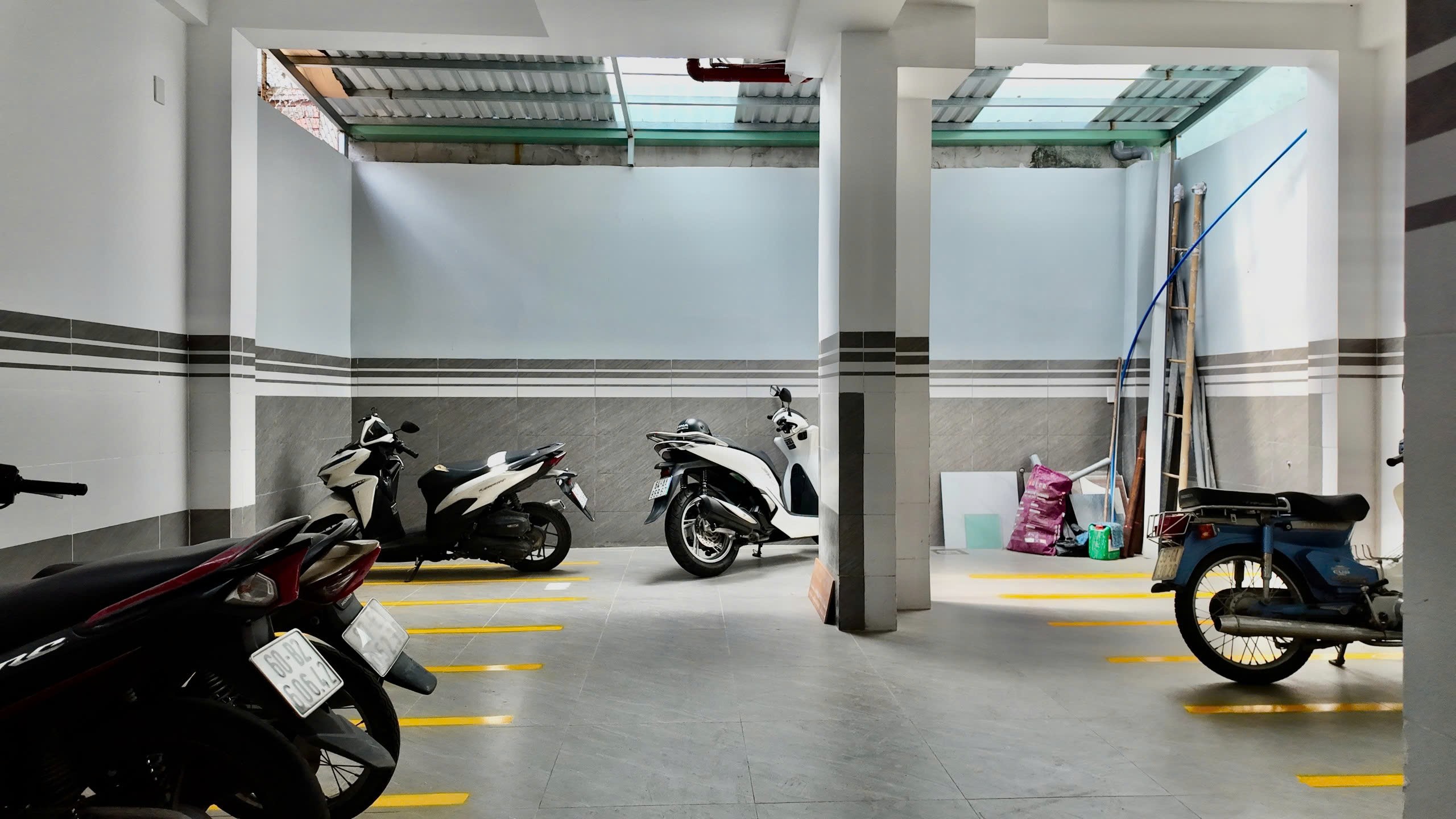 Cần bán Nhà mặt tiền Phường Phước Long B, Quận 9, Diện tích 131m², Giá 21 Tỷ 3