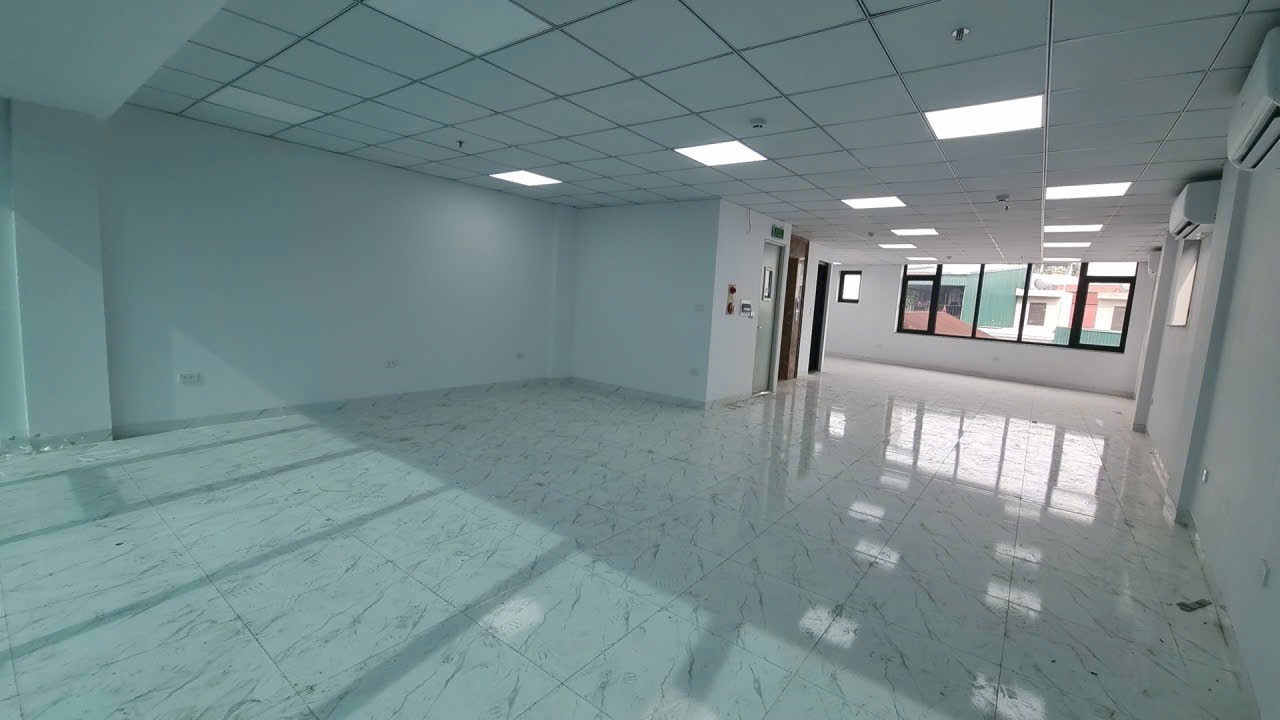 Cần cho thuê sàn vp 100m mặt phố Trung Phụng, sàn vuông vắn, giá hợp lý, sẵn bàn giao 4