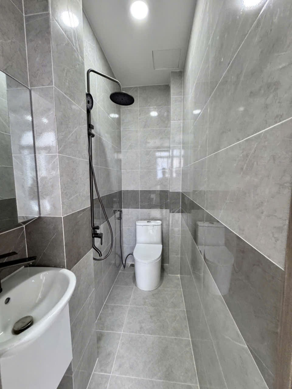 Bán nhà hẻm Chiến Lược, Bình Trị Đông dt 48m2 , 4 lầu,5pn,6wc giá 7,8 tỷ 10