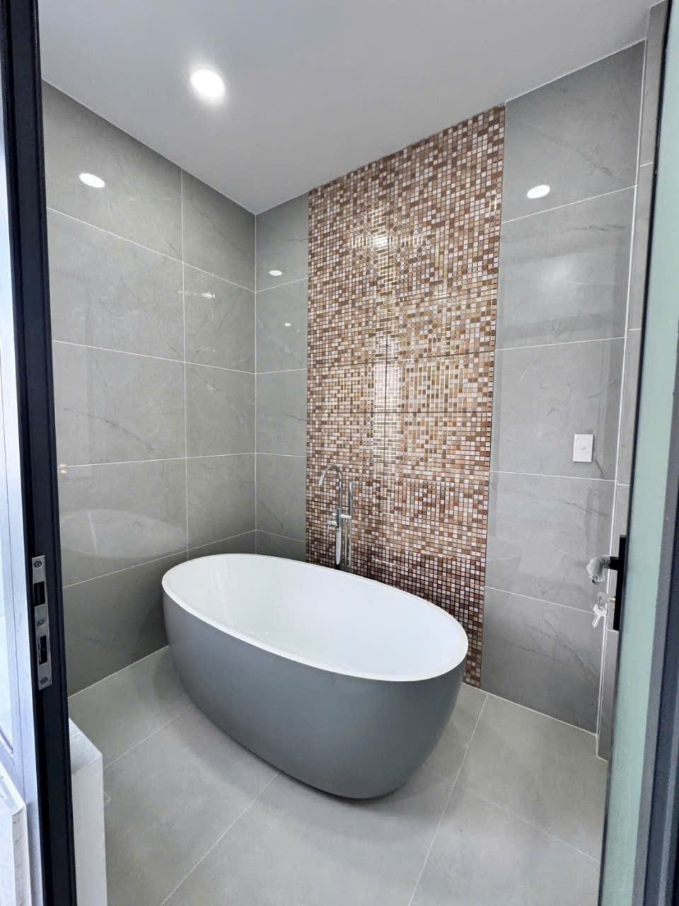Bán nhà hẻm Chiến Lược, Bình Trị Đông dt 48m2 , 4 lầu,5pn,6wc giá 7,8 tỷ 16