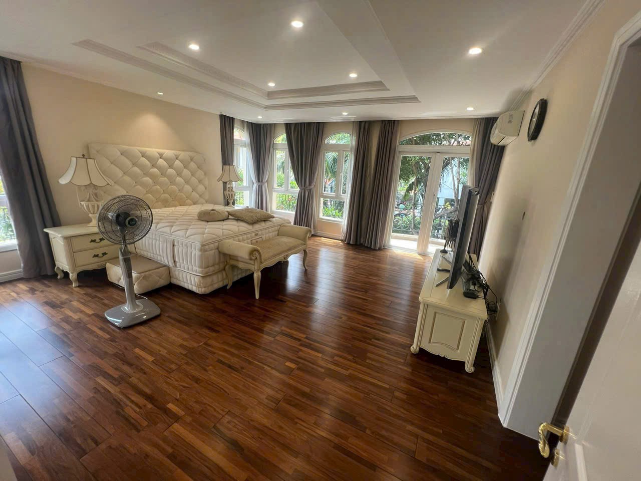 Cho thuê Biệt thự Phường Phú Mỹ, Quận 7, Diện tích 360m², Giá 120 Triệu/tháng 6