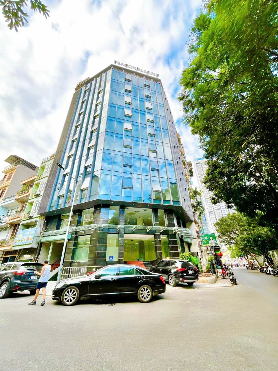 Chào thuê 200m sàn VP mặt phố Dịch Vọng, giá rẻ nhất thị trường, sẵn vào hoạt động