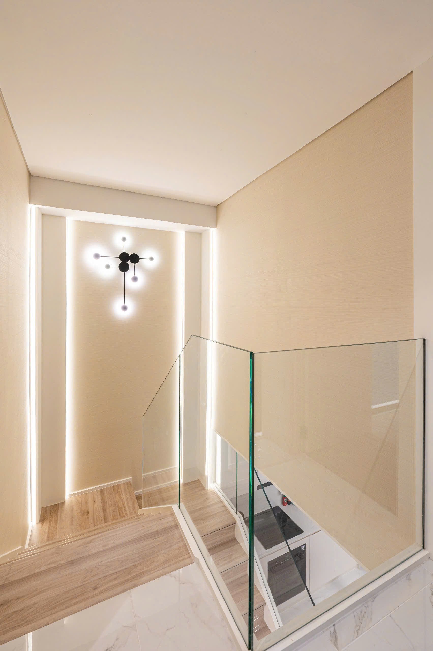 Cho thuê Căn hộ chung cư Phường Thủ Thiêm, Quận 2, Diện tích 100m², Giá Thương lượng 5