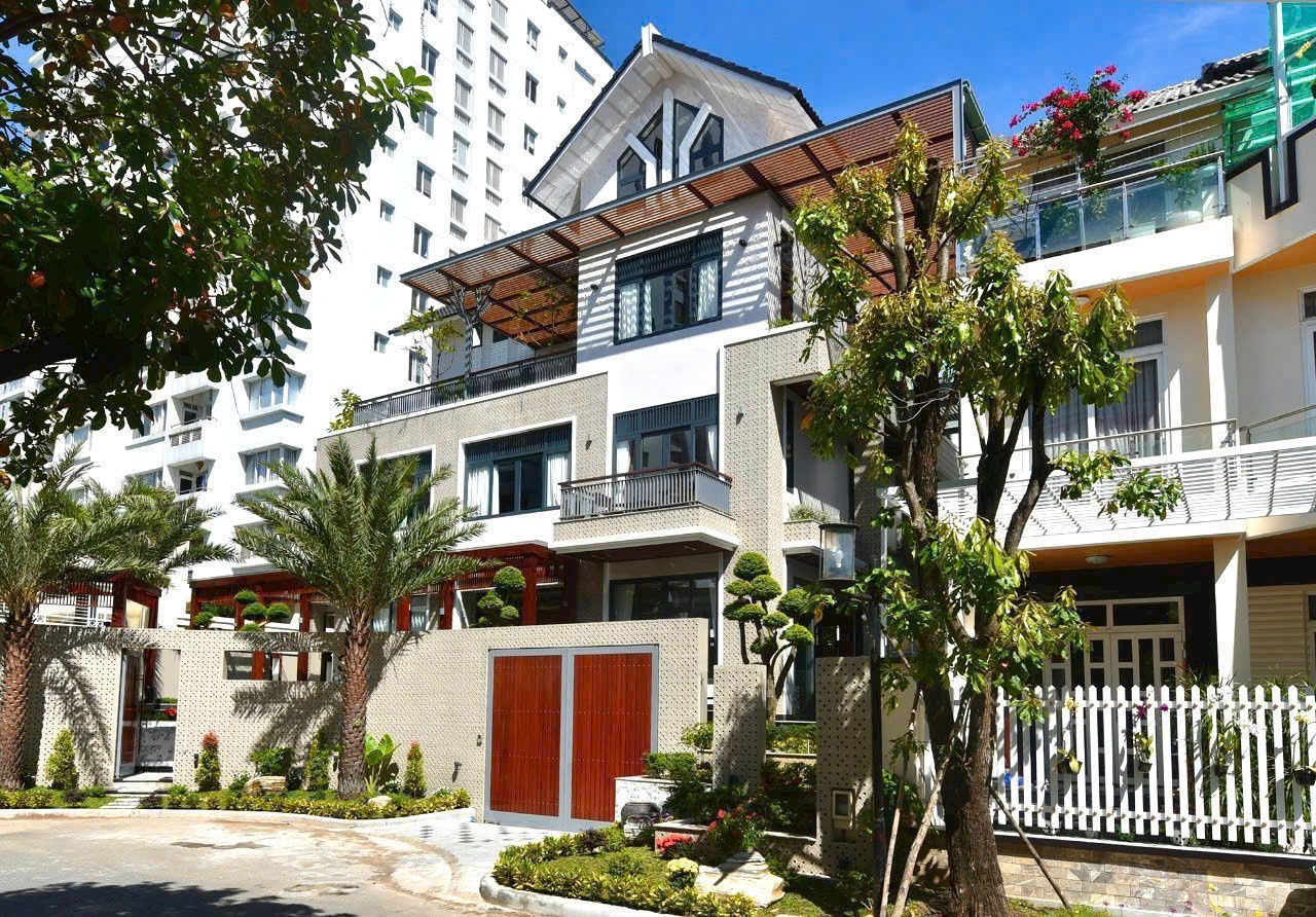 Cho thuê Biệt thự Phường Phú Mỹ, Quận 7, Diện tích 352m², Giá Thương lượng 9