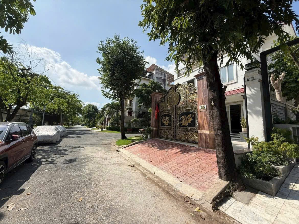 Cần bán Biệt thự Quận 7, Hồ Chí Minh, Diện tích 248m², Giá 60 Tỷ