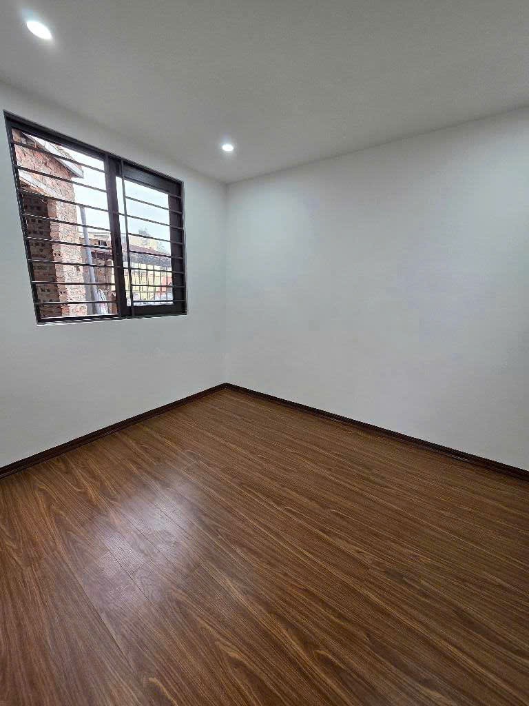 Bán nhà 5 tầng ngõ 318 La Thành, phường Ô Chợ Dừa, Hà Nội, 44.5m2 x 5 tầng, ngõ 3m, miễn TG 5