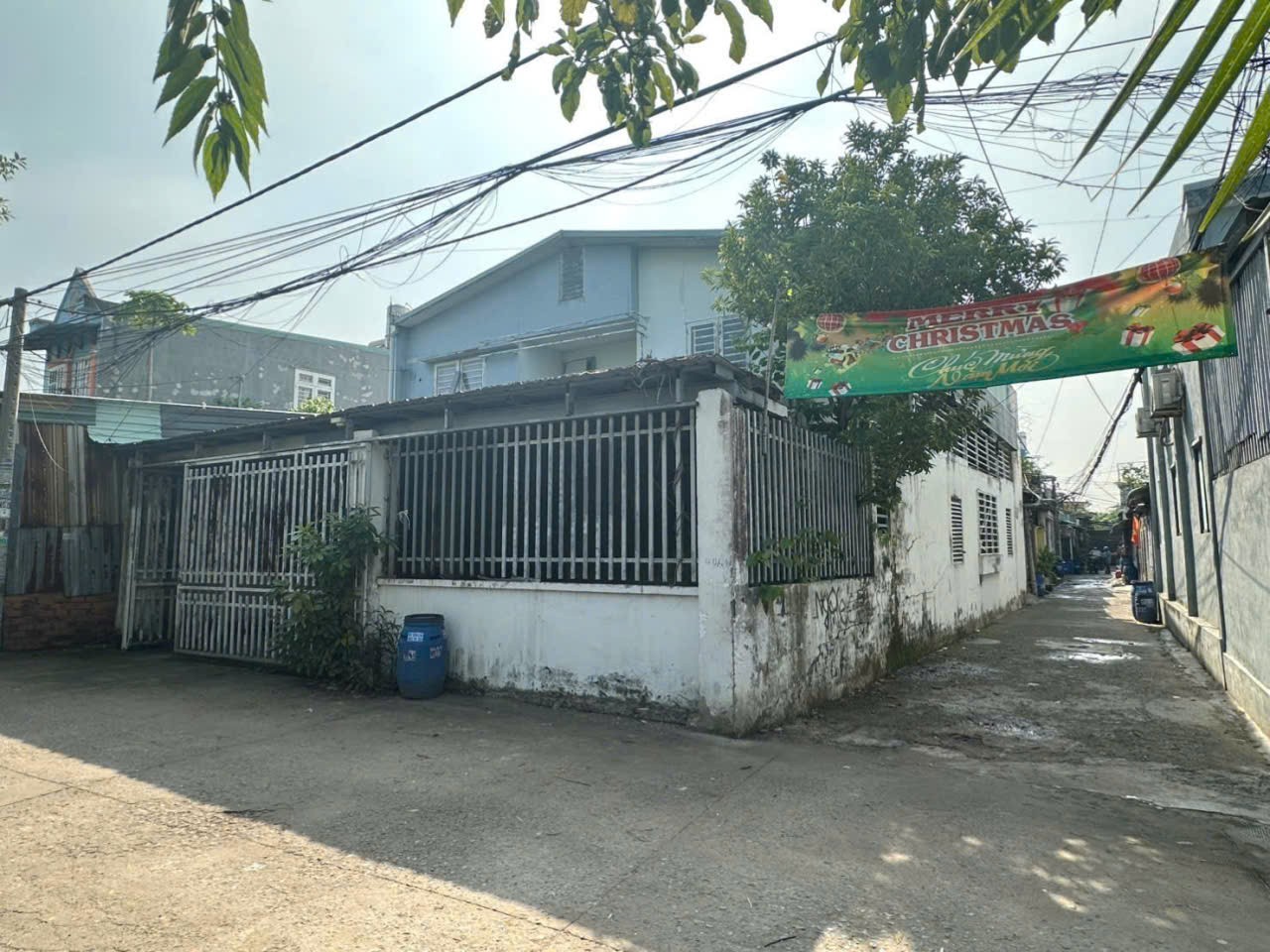 Bán nhà xưởng hẻm beton xe tải Bình Mỹ, Củ Chi dt 200m2 ( 170m2 thổ) hướng Tây giá 4,5 tỷ 2