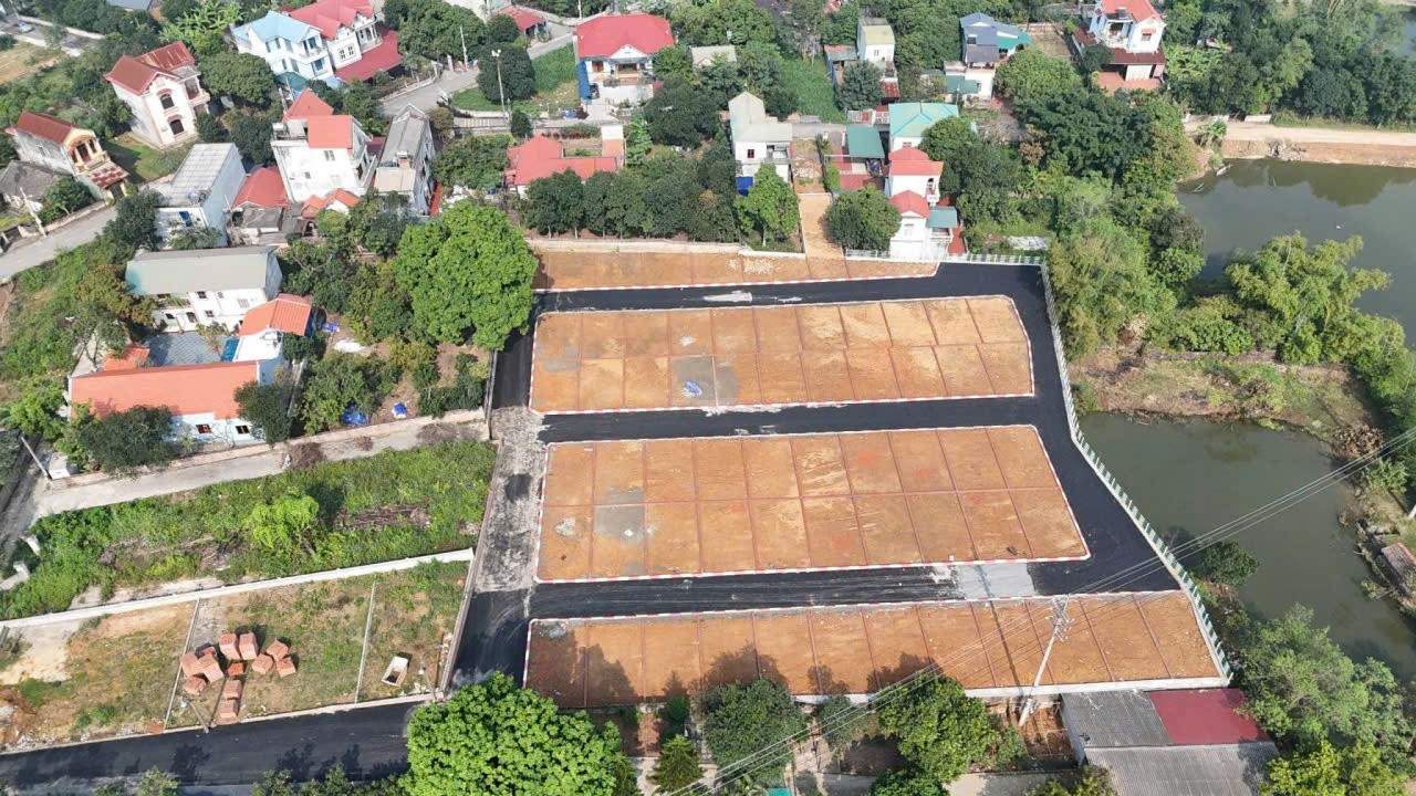 Bán gấp đất phân lô giá rẻ Xuân Khanh 50m, mặt tiền 4.5m, 900 triệu Sơn Tây, Hà Nội. 2