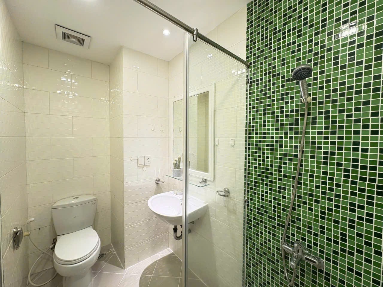 Cho thuê Biệt thự Phường Phú Mỹ, Quận 7, Diện tích 300m², Giá Thương lượng 16