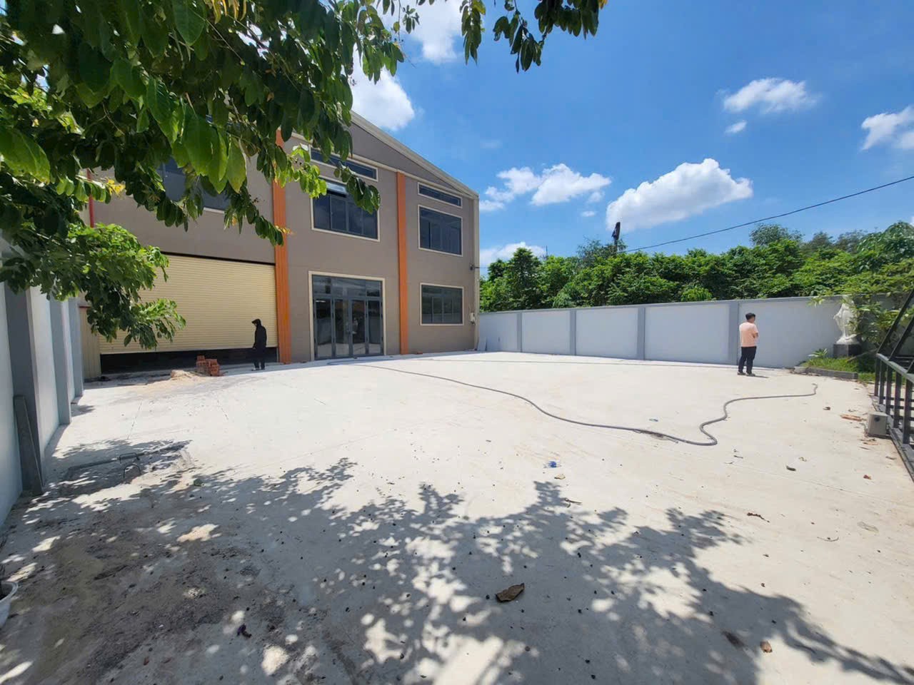 Bán nhà xưởng mt Sông Lu, Bình Mỹ tdt 1238m2 (dt xưởng 600m2) đã hoàn công giá 21 tỷ 7
