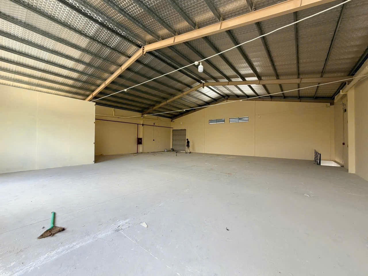 Bán nhà xưởng mt Sông Lu, Bình Mỹ tdt 1238m2 (dt xưởng 600m2) đã hoàn công giá 21 tỷ 8