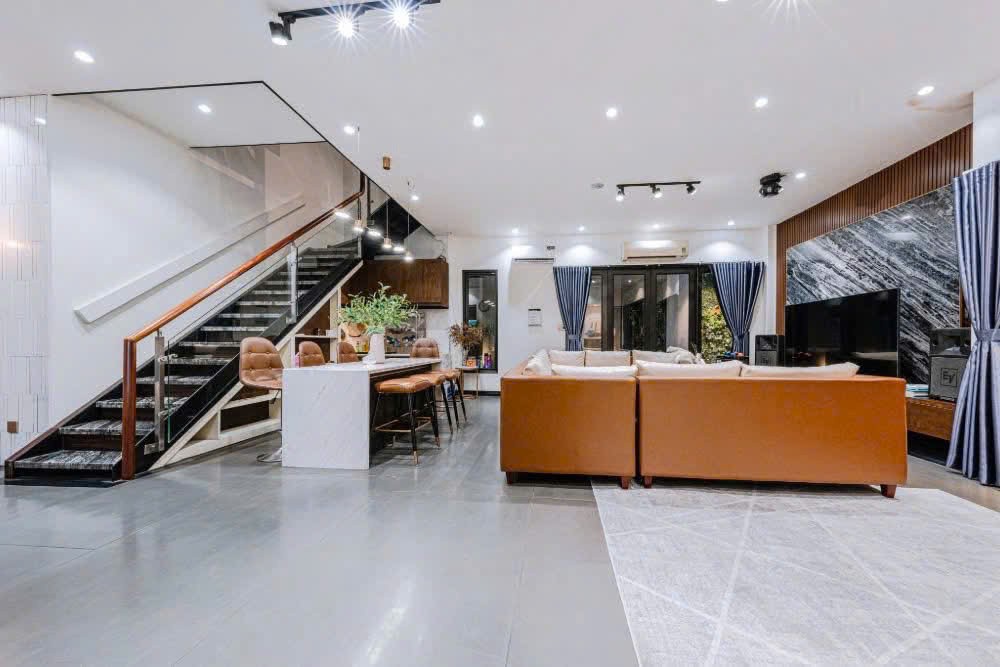 Cho thuê Biệt thự Phường Bình Trưng Tây, Quận 2, Diện tích 192m², Giá Thương lượng 4