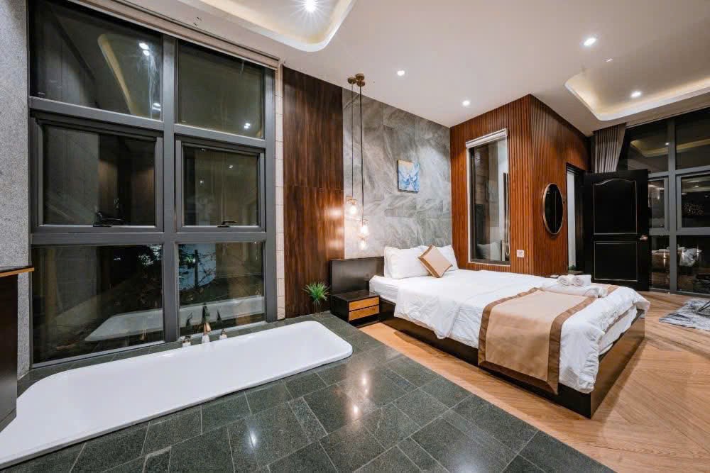 Cho thuê Biệt thự Phường Bình Trưng Tây, Quận 2, Diện tích 192m², Giá Thương lượng 2