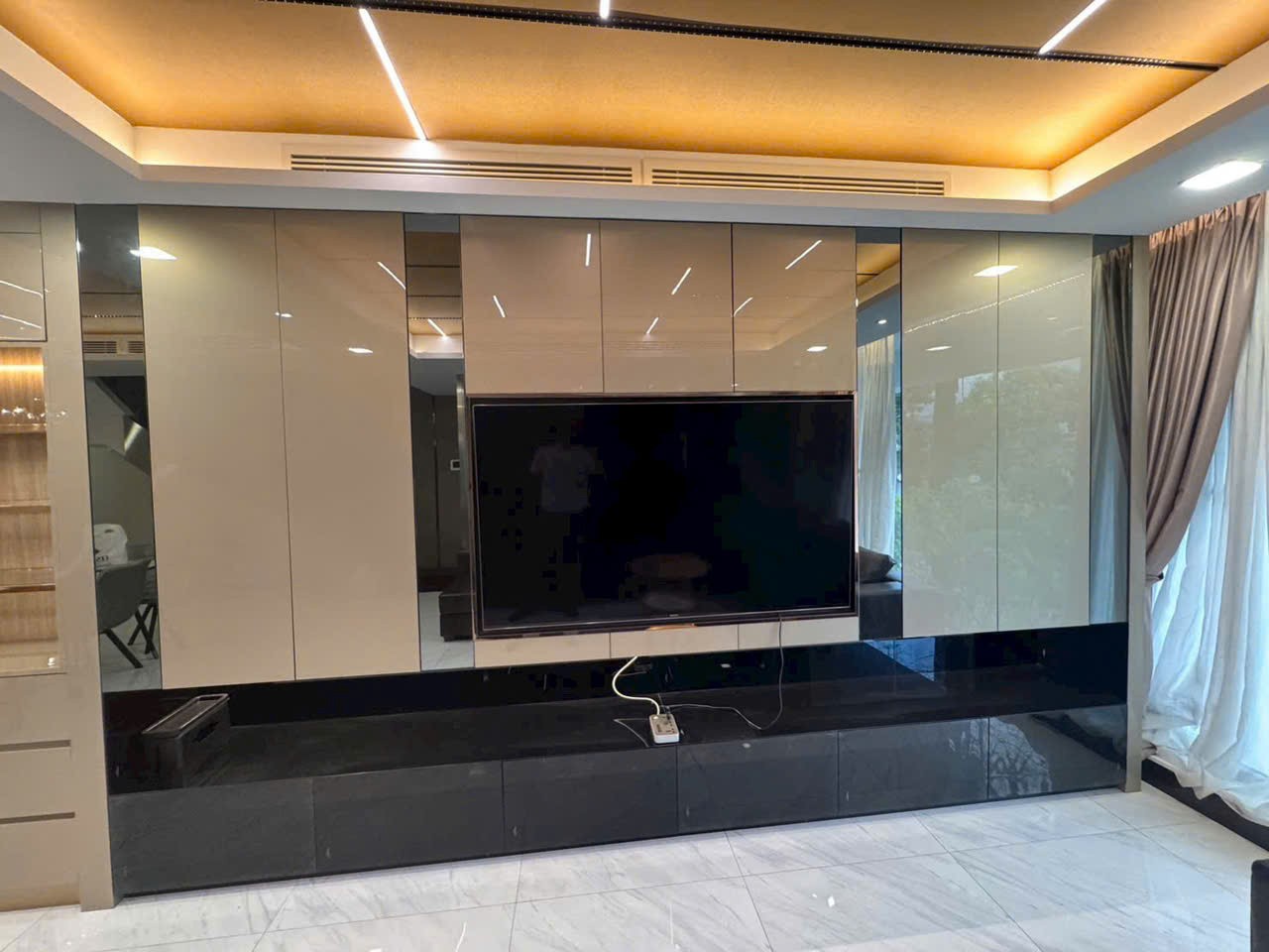 Cho thuê Nhà mặt tiền Phường Tân Hưng, Quận 7, Diện tích 111m², Giá Thương lượng 4