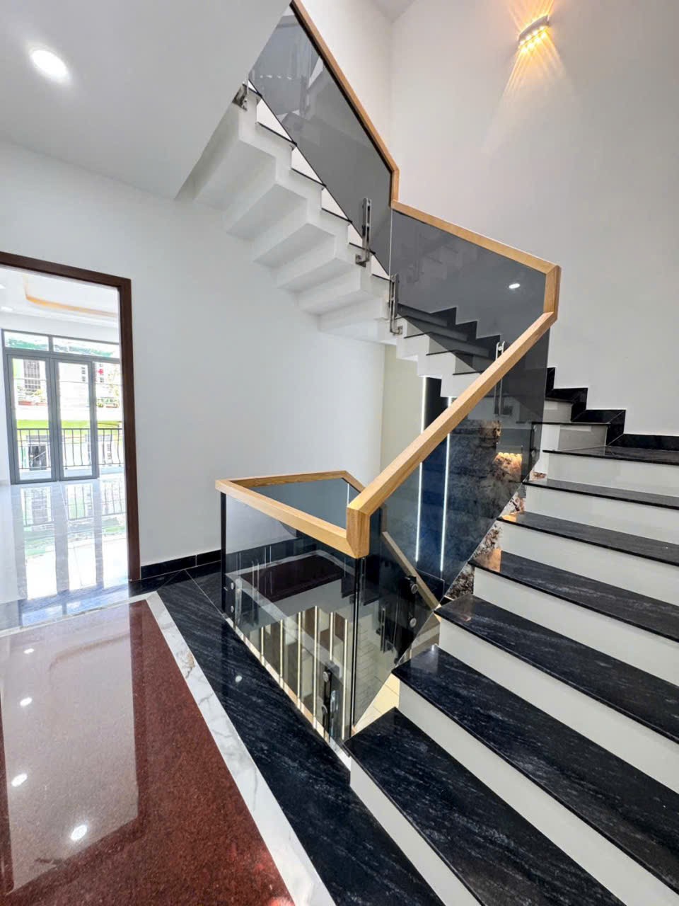 Bán siêu phẩm mới xây hẻm Nguyễn Thị Tú, BHH B dt 64m2, 4 lầu, 5pn, 5wc giá 7,7 tỷ 9