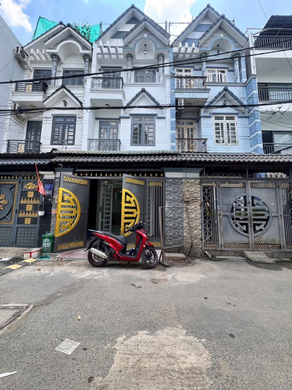 Bán nhà đẹp đồng bộ hẻm Liên Khu 4-5 , Bình Hưng Hòa B ,dt 58,5m2 ,3 lầu, 4pn, 3wc giá 5,58 tỷ 2