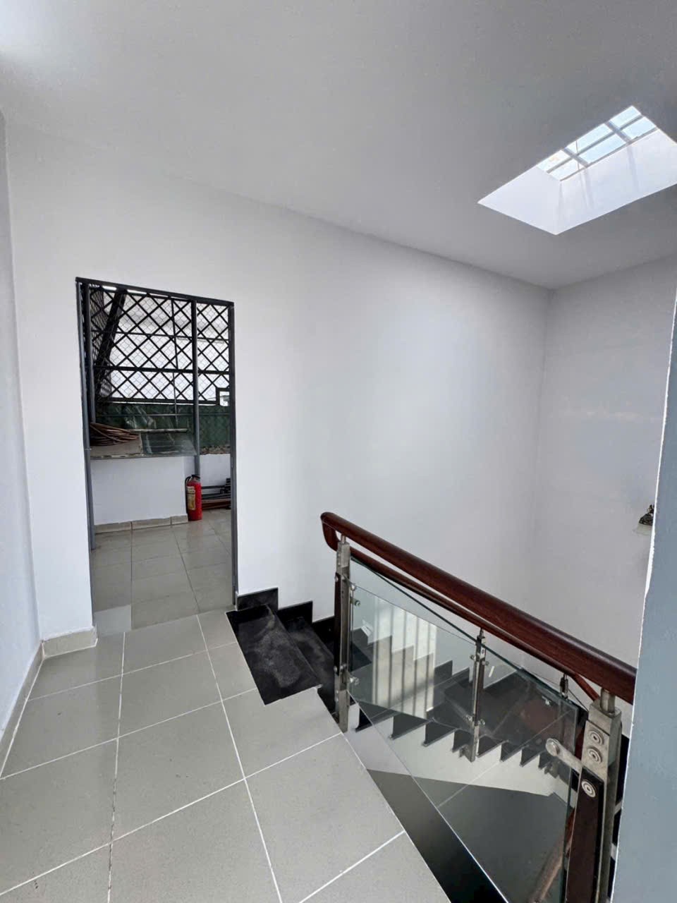 Bán nhà đẹp đồng bộ hẻm Liên Khu 4-5 , Bình Hưng Hòa B ,dt 58,5m2 ,3 lầu, 4pn, 3wc giá 5,58 tỷ 13
