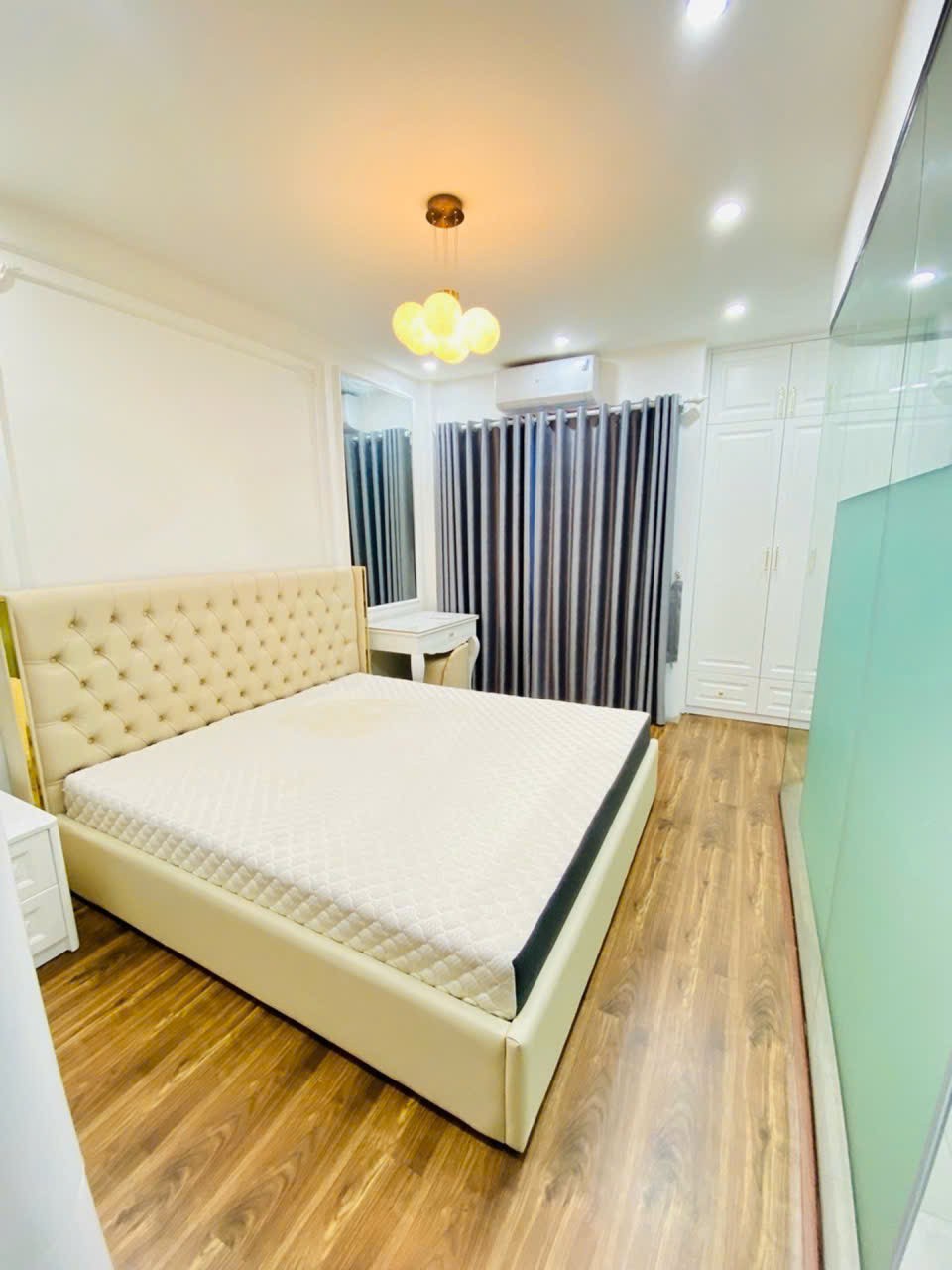 NHÀ ĐẸP PHÚC LỢI   35M² x 5 TẦNG  THANG MÁY  FULL NỘI THẤT  GIÁ 8,X TỶ 5
