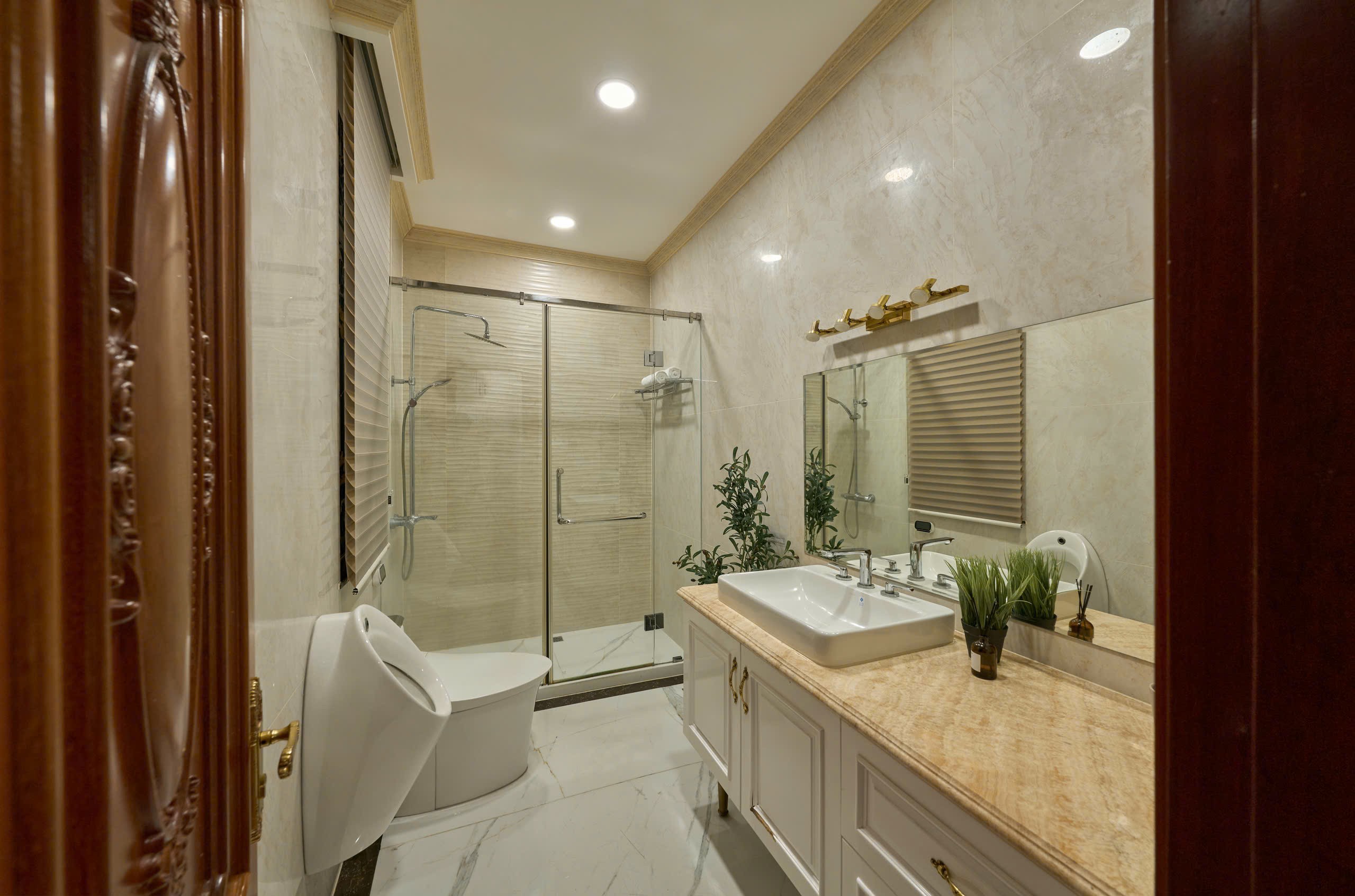 Cho thuê Biệt thự Phường An Phú, Quận 2, Diện tích 200m², Giá 160 Triệu/tháng 12