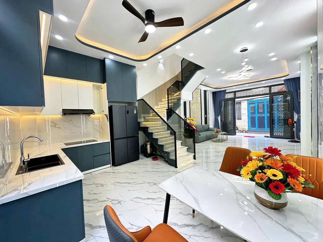 Nhà hẻm xe hơi Dương Cát Lợi, 4 tầng, 5x12m, gia đình 3 thế hệ ở, giá chỉ hơn 8 tỷ 2