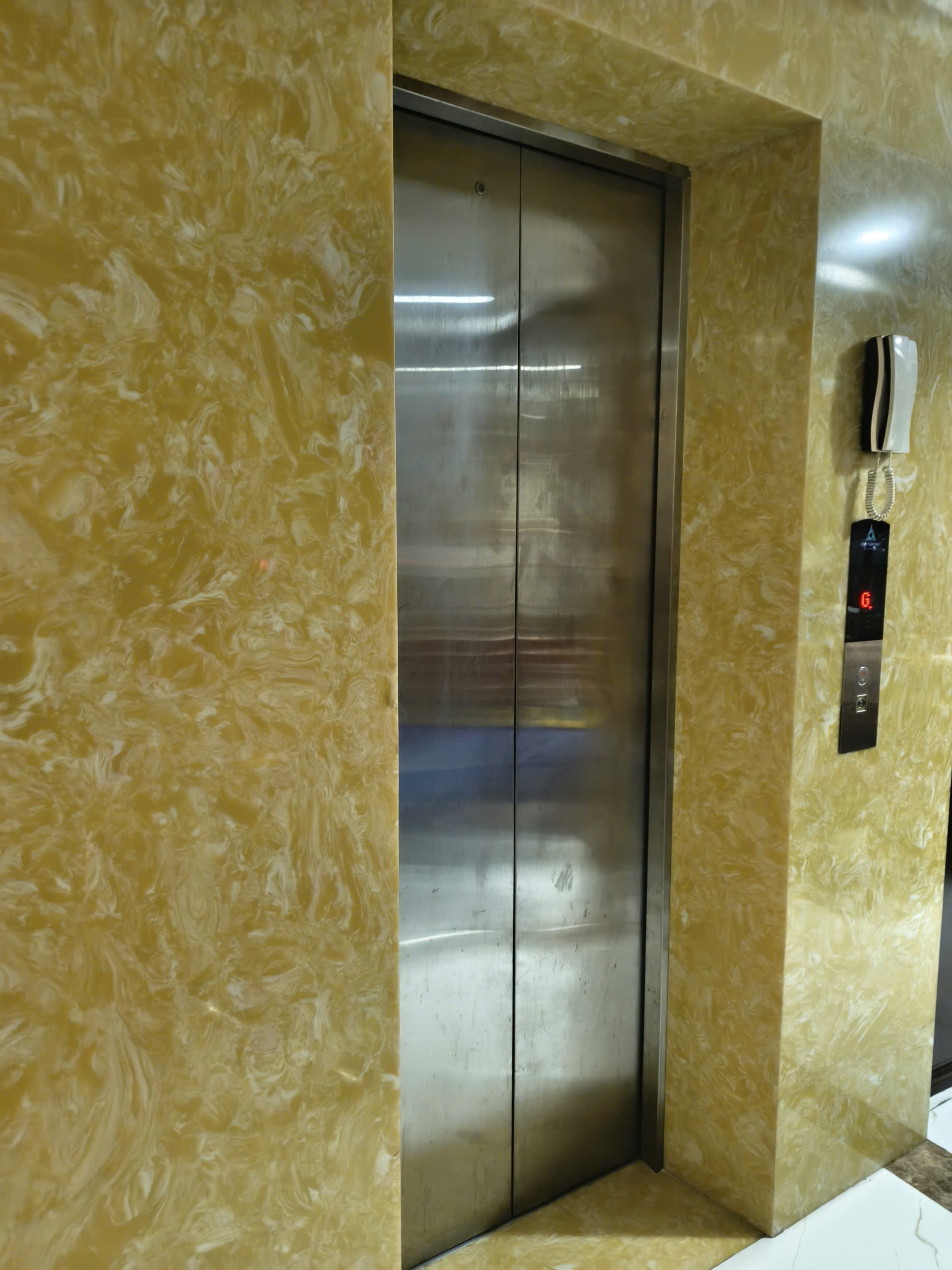 Bán nhà 5 tầng Lê Văn Chí, Linh Trung, Thủ Đức, TP HCM. DT 87m2, 6PN, 7WC. Giá 12,9 tỷ. 2