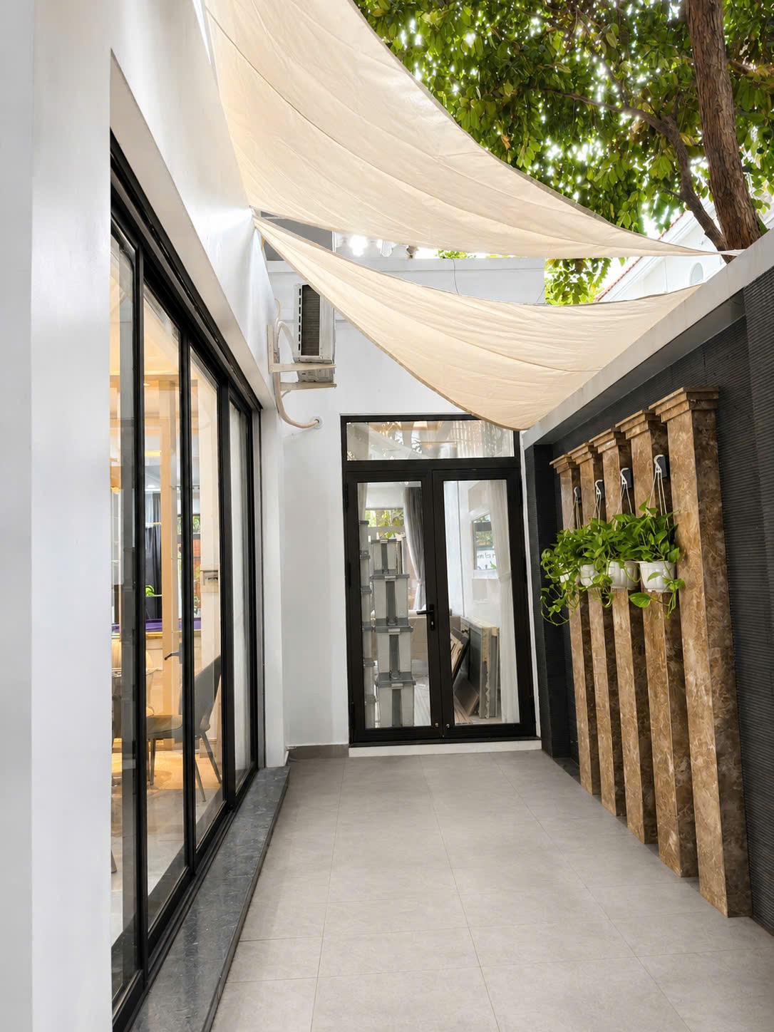 Cho thuê Nhà mặt tiền Phường An Phú, Quận 2, Diện tích 200m², Giá Thương lượng 7