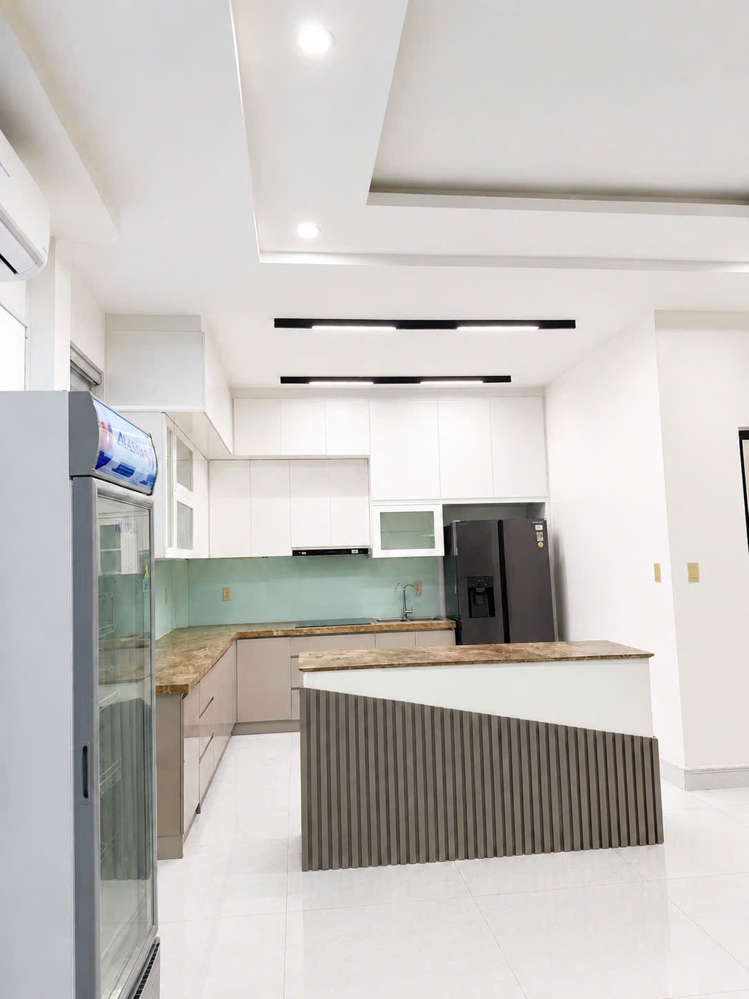 Cho thuê Nhà mặt tiền Phường An Phú, Quận 2, Diện tích 200m², Giá Thương lượng 9