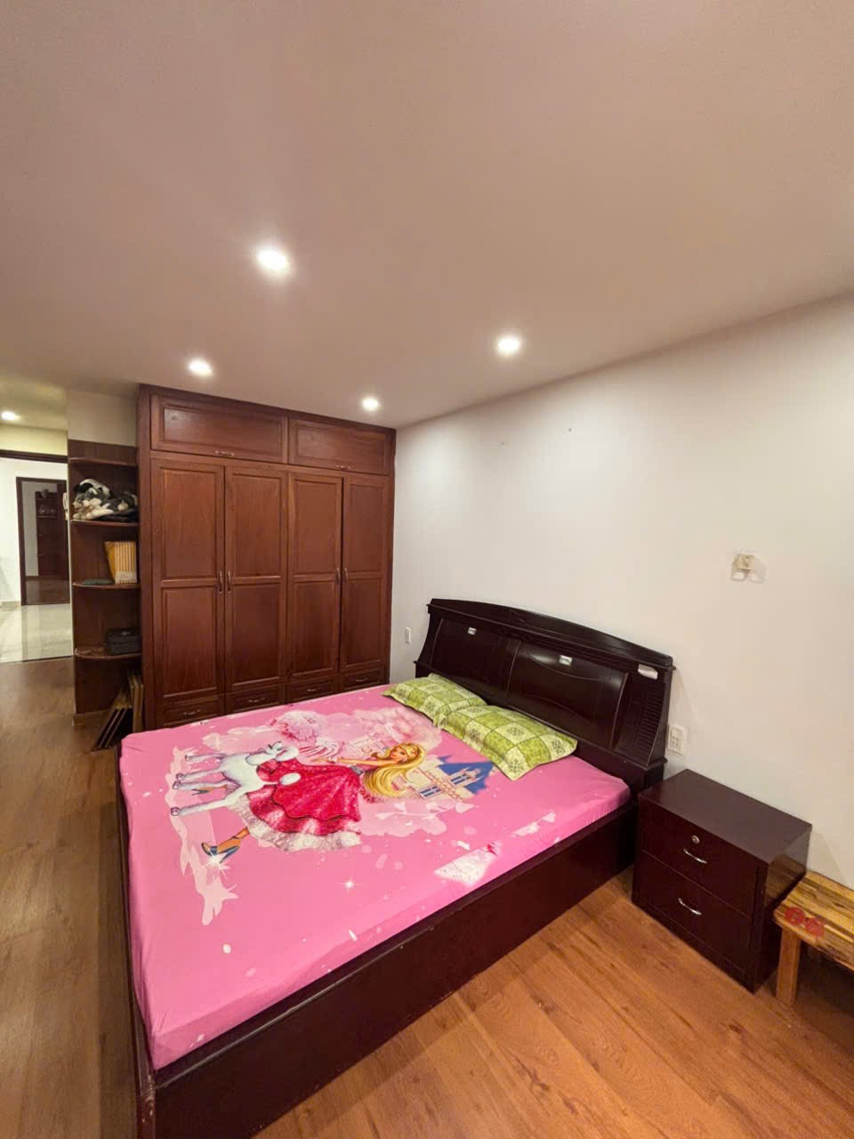 Cần bán Biệt thự Phường Phú Hữu, Quận 9, Diện tích 322m², Giá 45 Tỷ 6